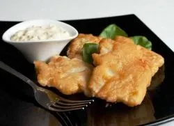 Минтай в клярі на сковороді