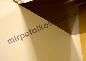 Монтаж зовнішнього кута натяжної стелі (як застебнути) Монтаж зовнішнього кута натяжної стелі