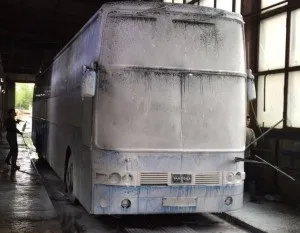 Мийка автобусів всіх видів і розмірів (мийка) Мийка автобусів всіх видів і розмірів