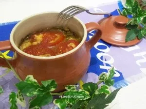 М'ясо з картоплею в горщику (перець мелений горошком) М'ясо з картоплею в горщику