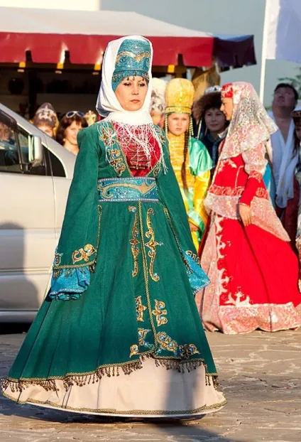 Національні традиційні весільні сукні народів Дагестану (Дагестан) Національні традиційні весільні сукні народів Дагестану