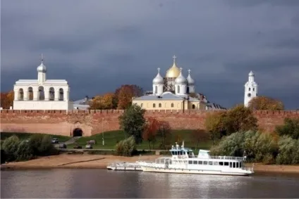 Новгородський кремль - мовчазний свідок історії Русі (новгородський) Новгородський кремль - мовчазний свідок історії Русі