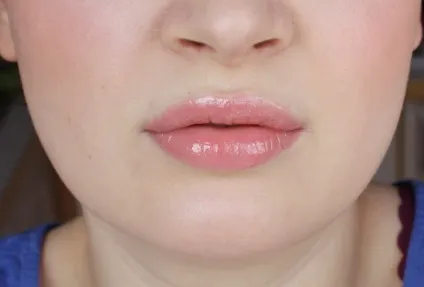 Новий блиск shiseido lacquer gloss or303 - відгук і макіяж, elia chaba