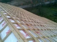 Решетування під металочерепицю - пристрій, розрахунок, монтаж (лати) Решетування під металочерепицю - пристрій, розрахунок, монтаж