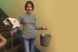 Обов'язки прибиральниці в під'їзді згідно з посадовою інструкцією (під'їзді) Обов'язки прибиральниці в під'їзді згідно з посадовою інструкцією