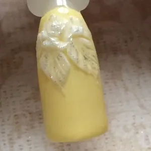 об'ємний манікюр