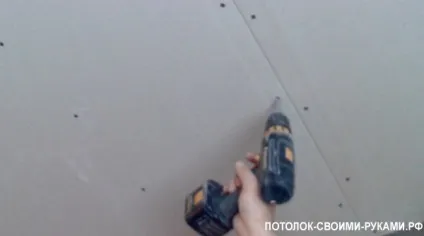 Обшивають стелю листовим гіпсокартоном правильно і швидко (гіпсокартоном) Обшивають стелю листовим гіпсокартоном правильно і швидко
