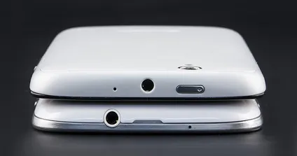 Огляд sharp aquos phone sh930w
