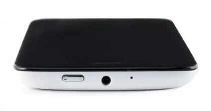 Огляд sharp aquos phone sh930w