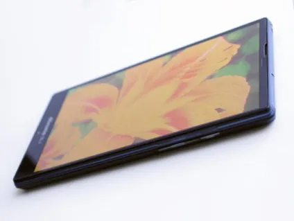Огляд японського смартфона sharp aquos zeta docomo sh-01g (mr) (aquos) Огляд японського смартфона sharp aquos zeta docomo sh-01g (mr)