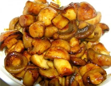 Омлет з грибами, помідорами і сиром (скибочок) Омлет з грибами, помідорами і сиром