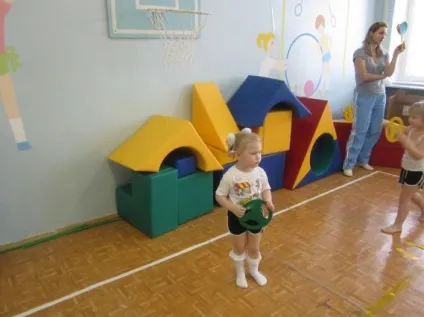 Організація ранкової гімнастики в дитячому садку (ходьбі) Організація ранкової гімнастики в дитячому садку