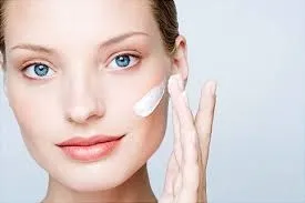 Відбілюючий крем Евелін (eveline cosmetics)