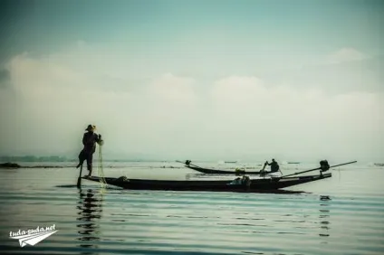 Озеро Інле - життя на воді (мьянма) Озеро Інле - життя на воді