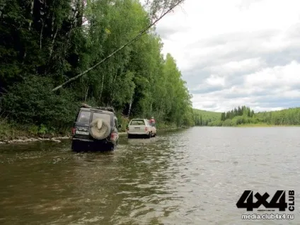 Перетнути уральський хребет в двох місцях і прокотитися по сибіру (Вода прозора обходимося) Перетнути уральський хребет в двох місцях і прокотитися по сибіру