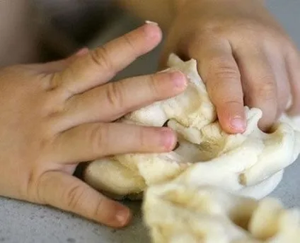 Панно з солоного тіста на кухню вироби своїми руками, інструкція, фото і відео-уроки (вироби) Панно з солоного тіста на кухню вироби своїми руками, інструкція, фото і відео-уроки