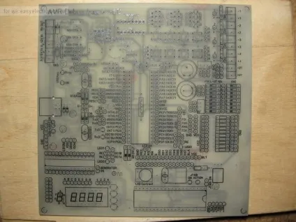 Перше знайомство з avr