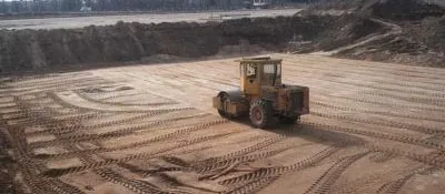 Планувальний грунт і Пескогрунт - відмінності, переваги та сфери застосування (Пескогрунт) Планувальний грунт і Пескогрунт - відмінності, переваги та сфери застосування