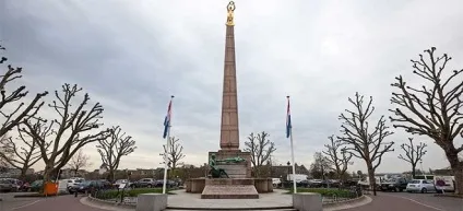 Площа конституції, place de la constitution (конституції) Площа конституції, place de la constitution