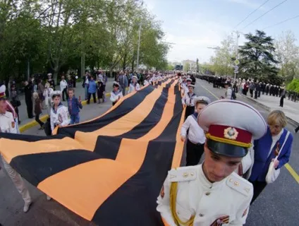 Чому саме «георгіївська стрічка» стала символом свята перемоги, історія, суспільство, аргументи