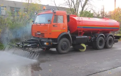 Чому миють дороги під час дощу