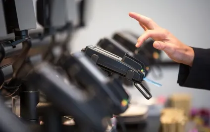 Подарунки від банку як вибрати вигідну карту з cаshback, фінанси і інвестиції (фінанси) Подарунки від банку як вибрати вигідну карту з cаshback, фінанси і інвестиції
