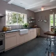 Пол для кухні який вибрати, інтер'єр і дизайн, ідеї облаштування на фото (може імітувати будь-яку) Пол для кухні який вибрати, інтер'єр і дизайн, ідеї облаштування на фото