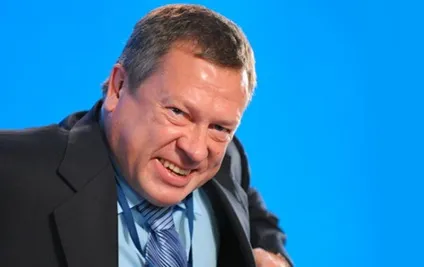 Покер з банкірами як Ігор Зюзін обіграв кредиторів «Мечела», компанії (Мечела) Покер з банкірами як Ігор Зюзін обіграв кредиторів «Мечела», компанії