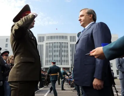 Полку рятувальників прибуло в академії цивільного захисту вручили дипломи випускникам - суспільство (громадянської) Полку рятувальників прибуло в академії цивільного захисту вручили дипломи випускникам - суспільство