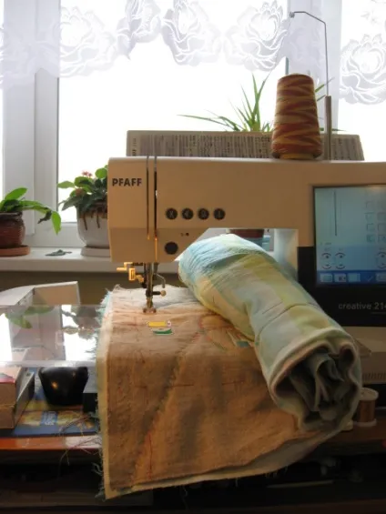 Помічники умільці (чохли для швейної машини, органайзери для рукольних приладдя), (умільці) Помічники умільці (чохли для швейної машини, органайзери для рукольних приладдя),