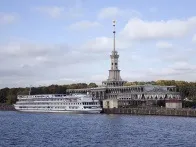 причали москви