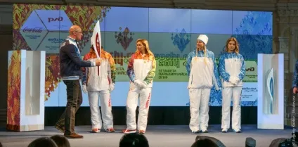 Представлений факел олімпіади 2014 в Первомайськ та уніформа факелоносців - #ekozlov (факел) Представлений факел олімпіади 2014 в Первомайськ та уніформа факелоносців - #ekozlov