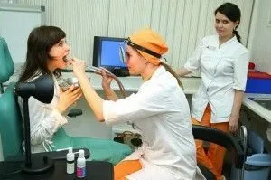 Промивання лакун мигдаликів санація (санація) Промивання лакун мигдаликів санація