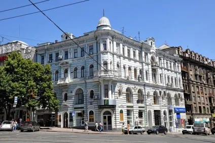 Прогулянки по Харкову площа конституції (конституції) Прогулянки по Харкову площа конституції