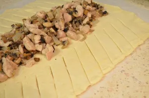 Рецепт випічка з листкового тіста пиріг з куркою і грибами (пиріг) Рецепт випічка з листкового тіста пиріг з куркою і грибами