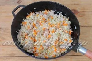 Рис з фаршем на сковороді, рецепт з фото (цибуля) Рис з фаршем на сковороді, рецепт з фото