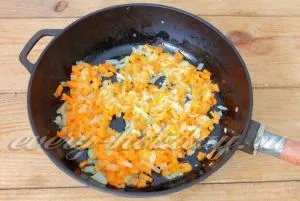 Рис з фаршем на сковороді, рецепт з фото (часник) Рис з фаршем на сковороді, рецепт з фото