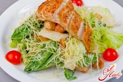 Салат цезар з куркою варіанти приготування (простий рецепт курка класичний смачний цезар салат) Салат цезар з куркою варіанти приготування