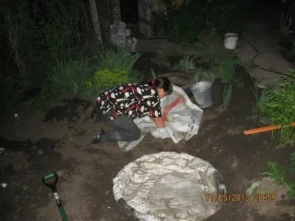 Як зробити ставок на дачі своїми руками крок за кроком з покришок (своїми) Як зробити ставок на дачі своїми руками крок за кроком з покришок