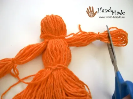 Як зробити ляльку-мотанку з ниток (лялька з ниток як зробити ляльку своїми руками майстер клас обереги ляльки пряжі робити виготовлення) Як зробити ляльку-мотанку з ниток
