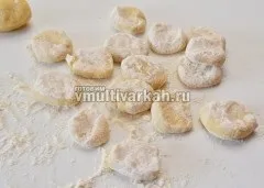 Найсмачніші вареники в мультиварці на пару з картоплею покроковий фото рецепт, готуємо в (картоплею) Найсмачніші вареники в мультиварці на пару з картоплею покроковий фото рецепт, готуємо в