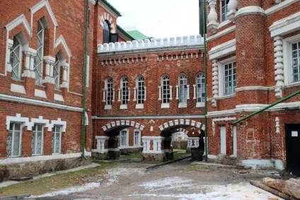 Шереметьєвський - Шереметьєвський замок в Юркове