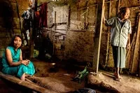 Шокуючі фото життя пацієнтів психіатричних лікарень в Індонезії