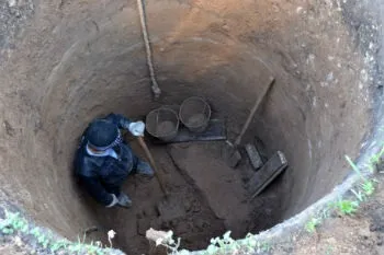 Сучасне поглиблення колодязя трубою, кільцями, своїми руками (поглиблення) Сучасне поглиблення колодязя трубою, кільцями, своїми руками