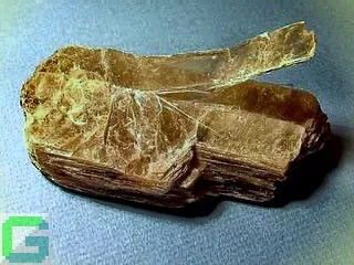 Спайність і крихкість мінералу (первісної форми після зняття) Спайність і крихкість мінералу