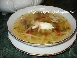 Суп локшина з грибами