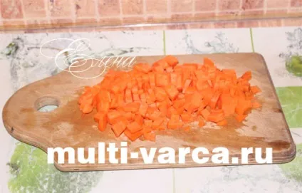 Суп з куркою і рисом в мультиварці