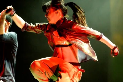 Танцювальний колектив Нюші rush-style фото