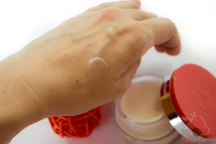 Sweet berries, нічний крем для обличчя serum vegetal yves rocher (berries) Sweet berries, нічний крем для обличчя serum vegetal yves rocher