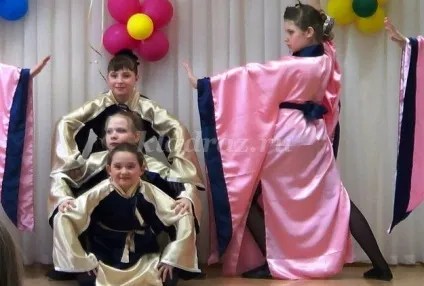 Танцювальні костюми для сучасних танців (досвіду) Танцювальні костюми для сучасних танців